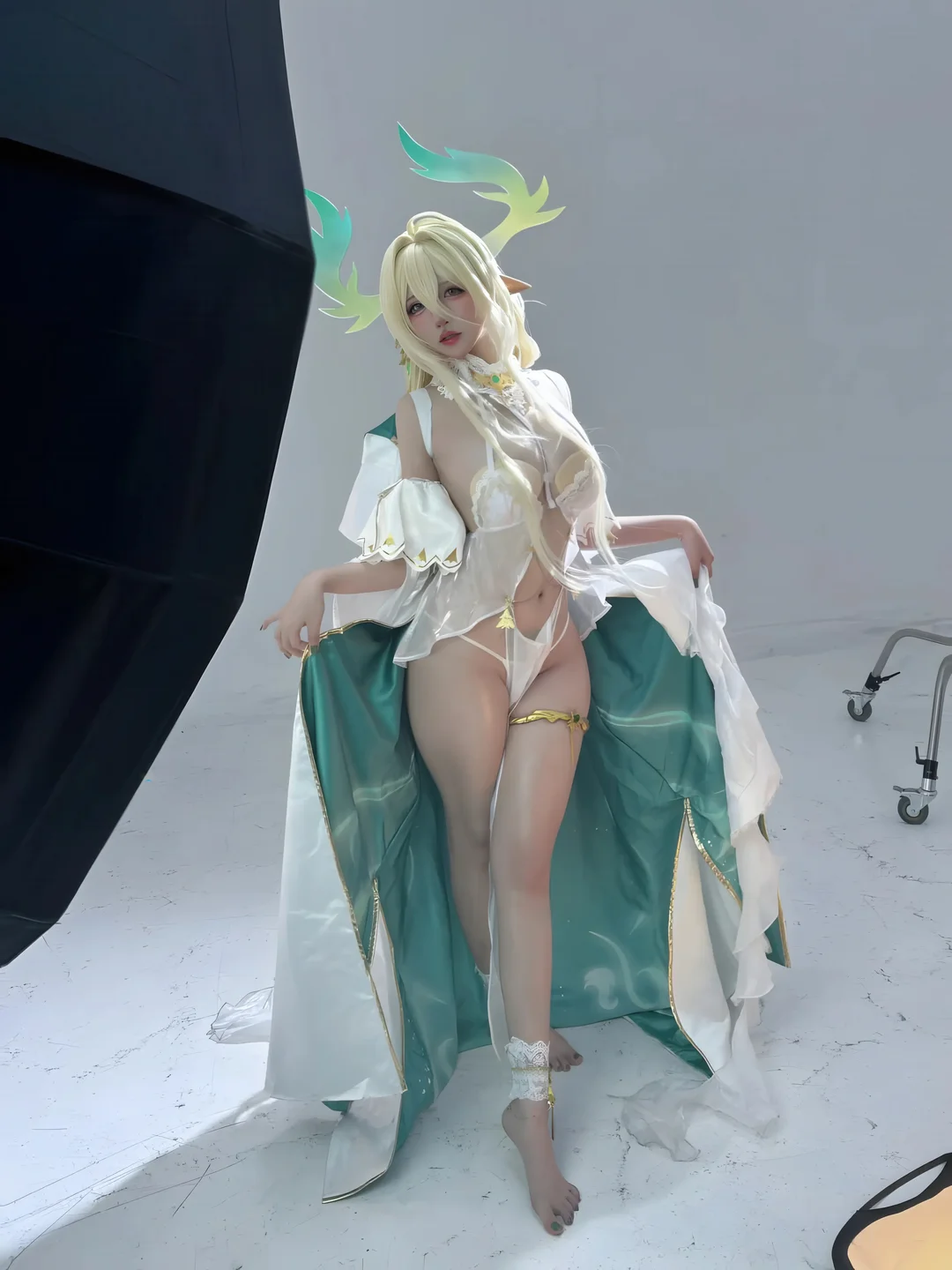 阿薰kaOri - 金狮 [238P,5V-4.93GB]P1 tg@simisebaisi 【丝足阁】231.webp